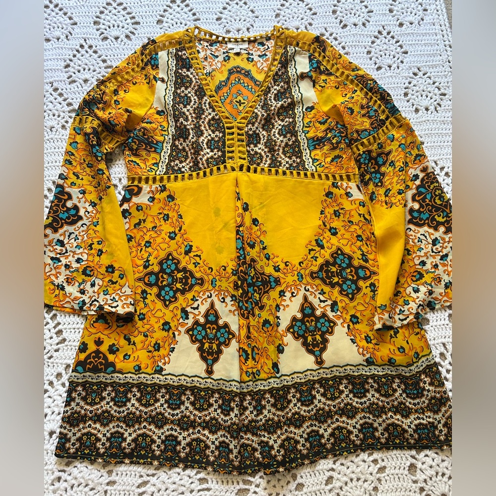 Umgee Tunic Size M Crochet Bohemian Bell Sleeves Yellow Layering Boutique - Picture 1 of 11